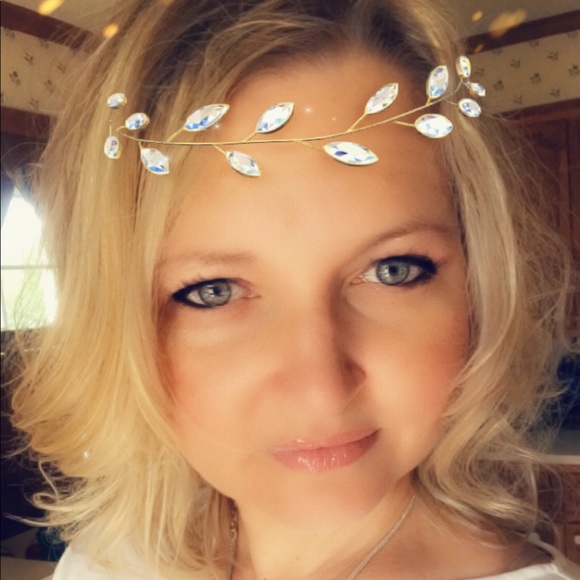 Meet your Posher, Debra - Picture 1 of 1